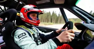 Kalle Rovanperän pituus – kuinka pitkä rallitähti on?